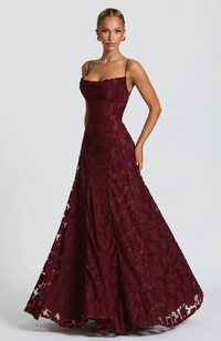 SOFIA | Elegancka maxi sukienka z koronką
